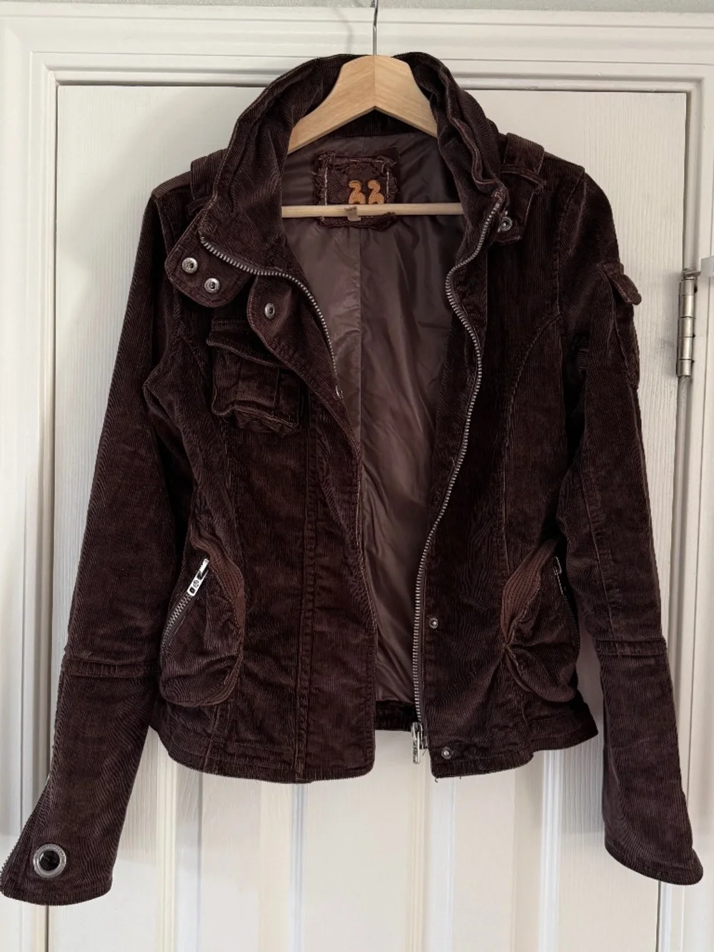 Jacket - Picture 3 of 5